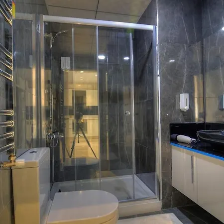 Allure Towers 380 *